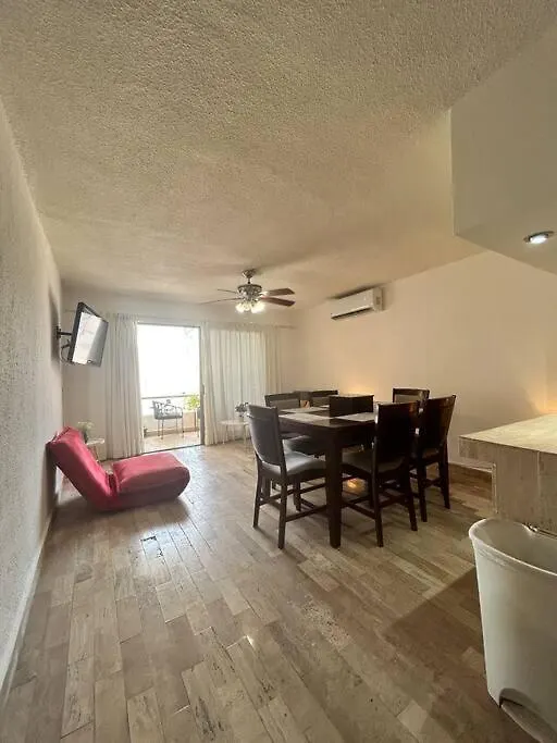 La Villa Dorada 5 Cancun Apartment